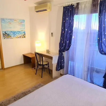 Avalena Penthouse Apartman *